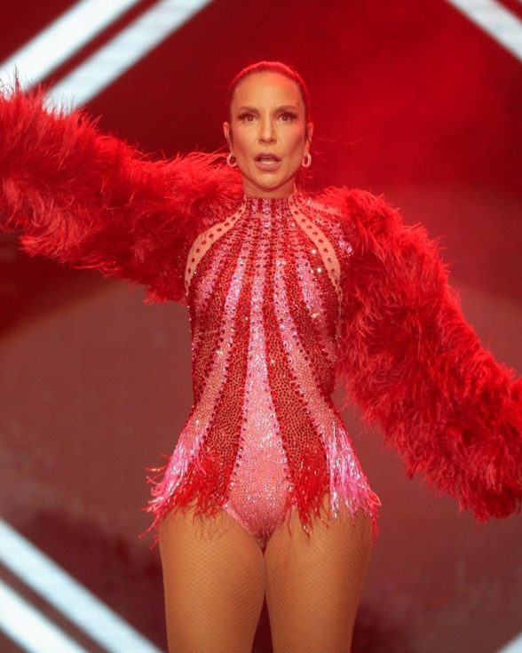 Ivete Sangalo vai cantar com Shakira no show da Praia de Copacabana: 'Loba maravilhosa'