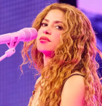 Em entrevista rara, Shakira comenta fim do casamento com Gerard Piqué  após traição e divórcio