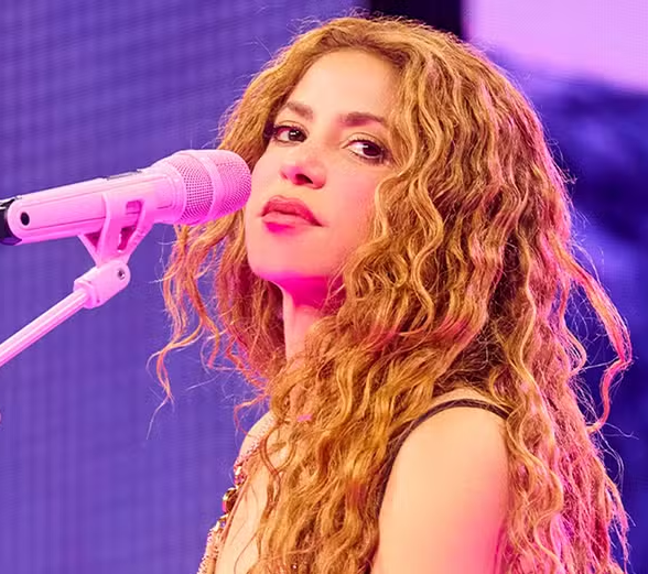 Em entrevista rara, Shakira comenta fim do casamento com Gerard Piqué  após traição e divórcio
