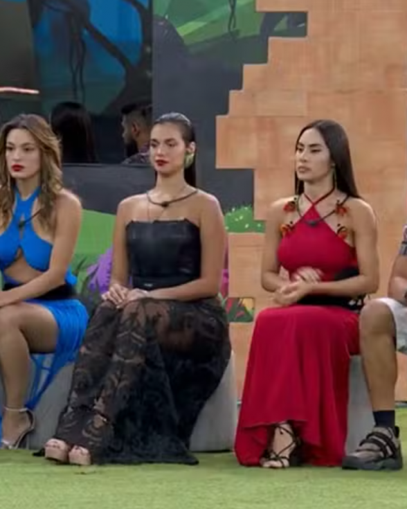 Ex-BBB grava cena de sexo com 'Novinho' e web reage: 'Em choque'