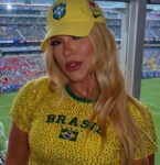 Virginia é detonada enquanto Mari Menezes é aclamada em cobertura da Copa