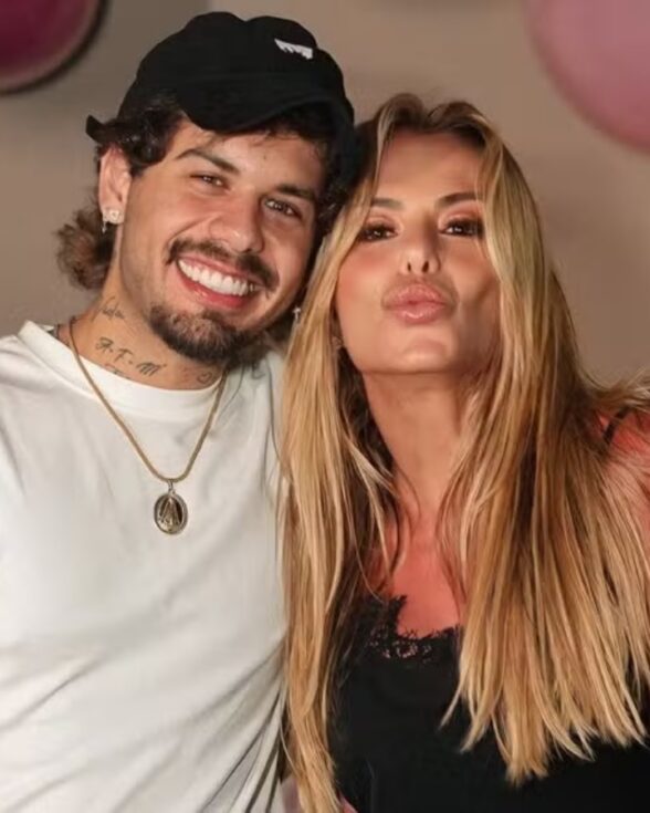 Poliana revela que Zé Felipe desistiu de se mudar para casa próxima à Virginia