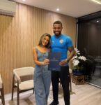 Davi Brito oficializa casamento no civil com influenciadora e revela planos para a festa