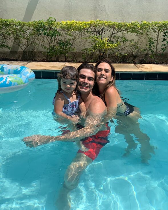 Tata Werneck explica ausência da filha nas redes sociais e critica engajamento: “Perigoso”