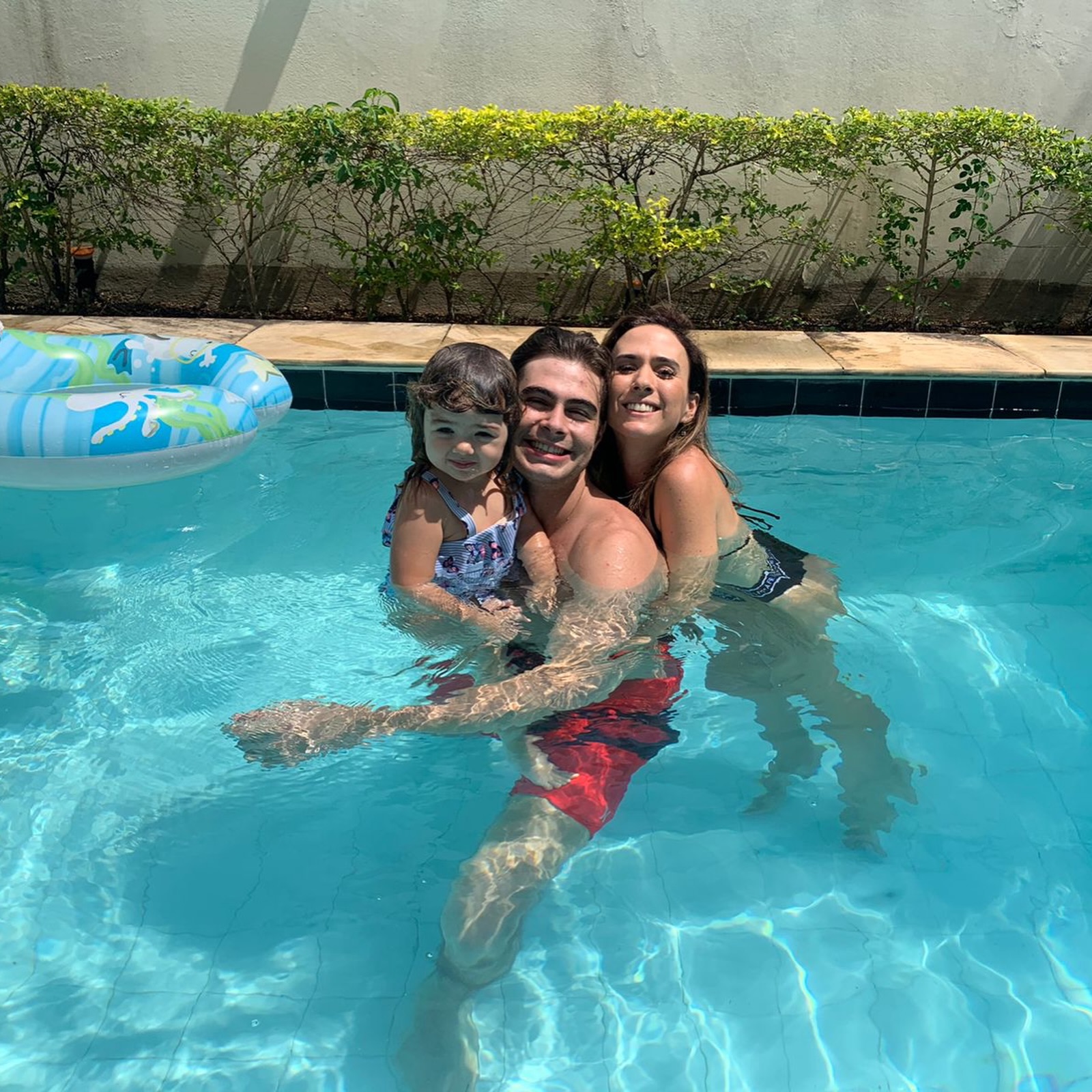 Tata Werneck explica ausência da filha nas redes sociais e critica engajamento: “Perigoso”