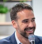 Na pista! Eduardo Leite comenta fama de “cobiçado” e revela se busca novo amor