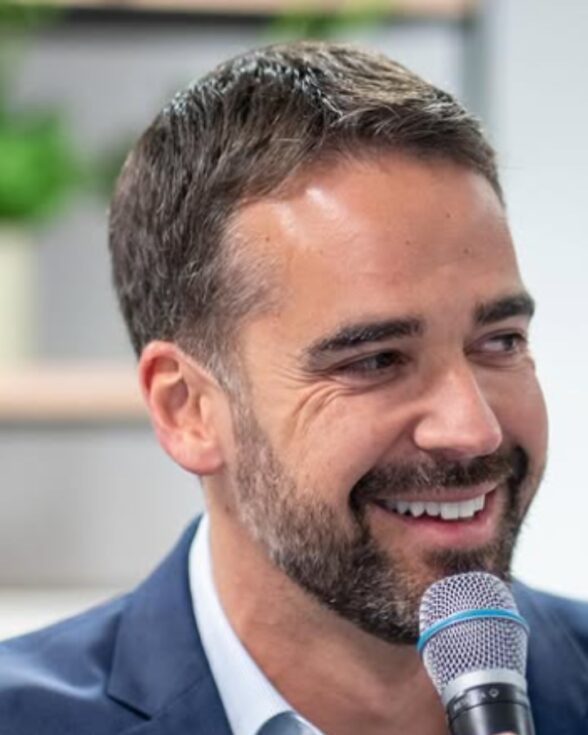Na pista! Eduardo Leite comenta fama de “cobiçado” e revela se busca novo amor