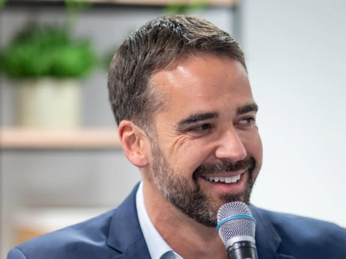Na pista! Eduardo Leite comenta fama de “cobiçado” e revela se busca novo amor