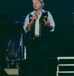 Macklemore anuncia turnê 'Free Palestine' após polêmica com Ed Sheeran