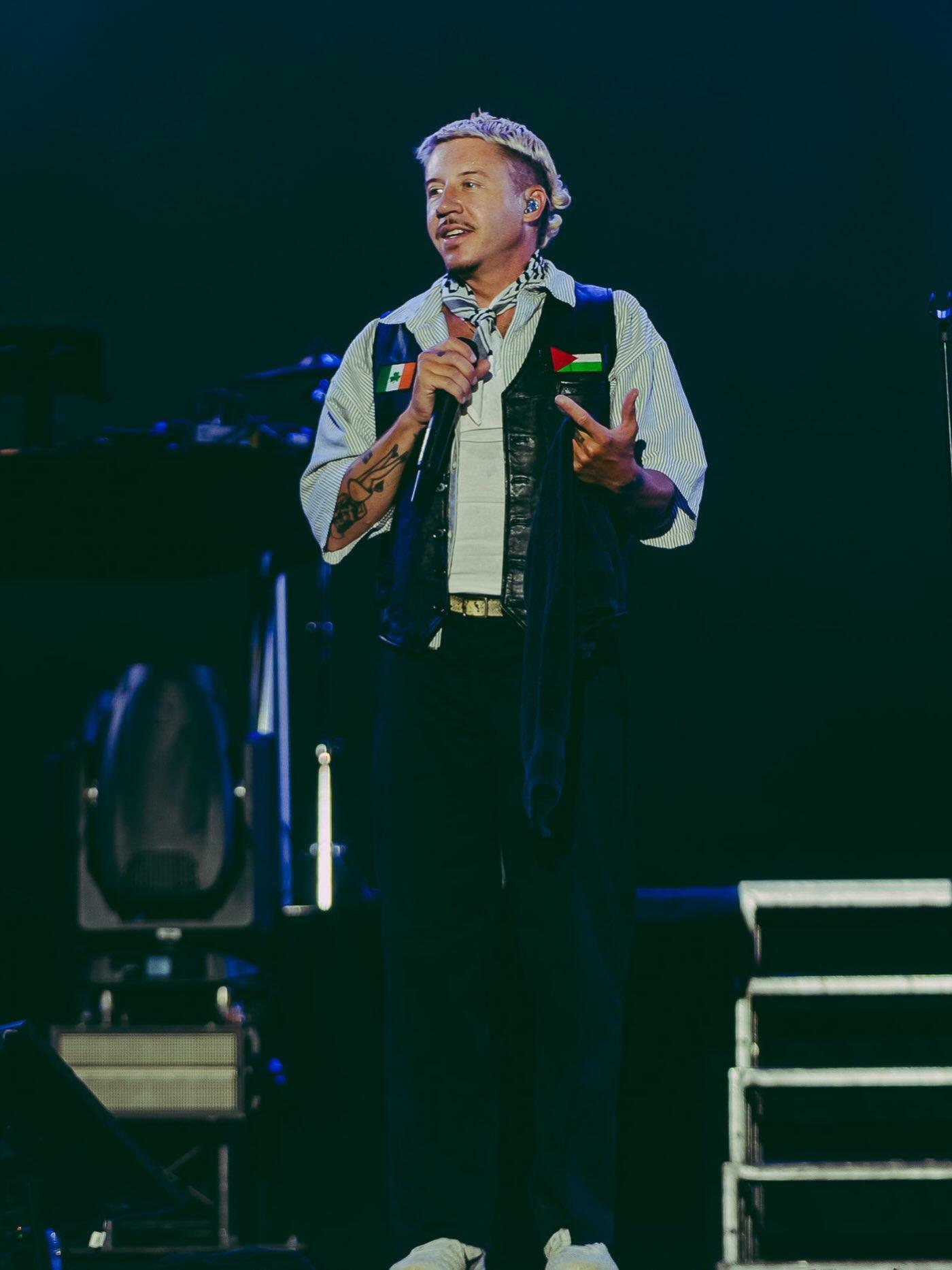 Macklemore anuncia turnê 'Free Palestine' após polêmica com Ed Sheeran