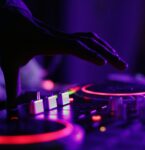 Morre DJ Seu Edvaldo, o Azul, uma referência musical no Pará