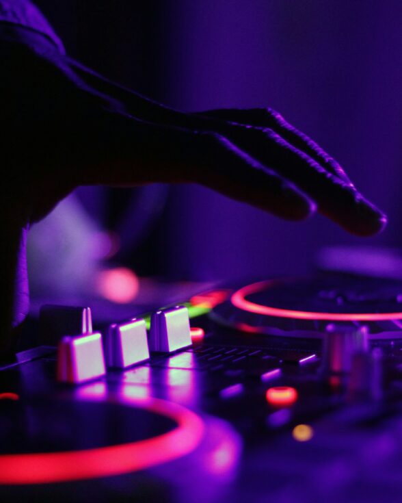 Morre DJ Seu Edvaldo, o Azul, uma referência musical no Pará